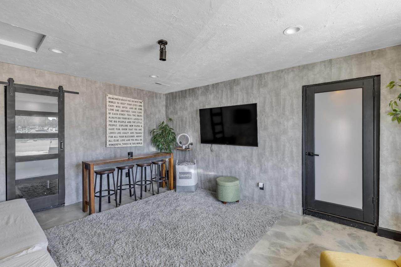 St George Family Getaway With Fire Pit, Ping Pong And Pet-Friendly Amenities סנט ג'ורג' מראה חיצוני תמונה