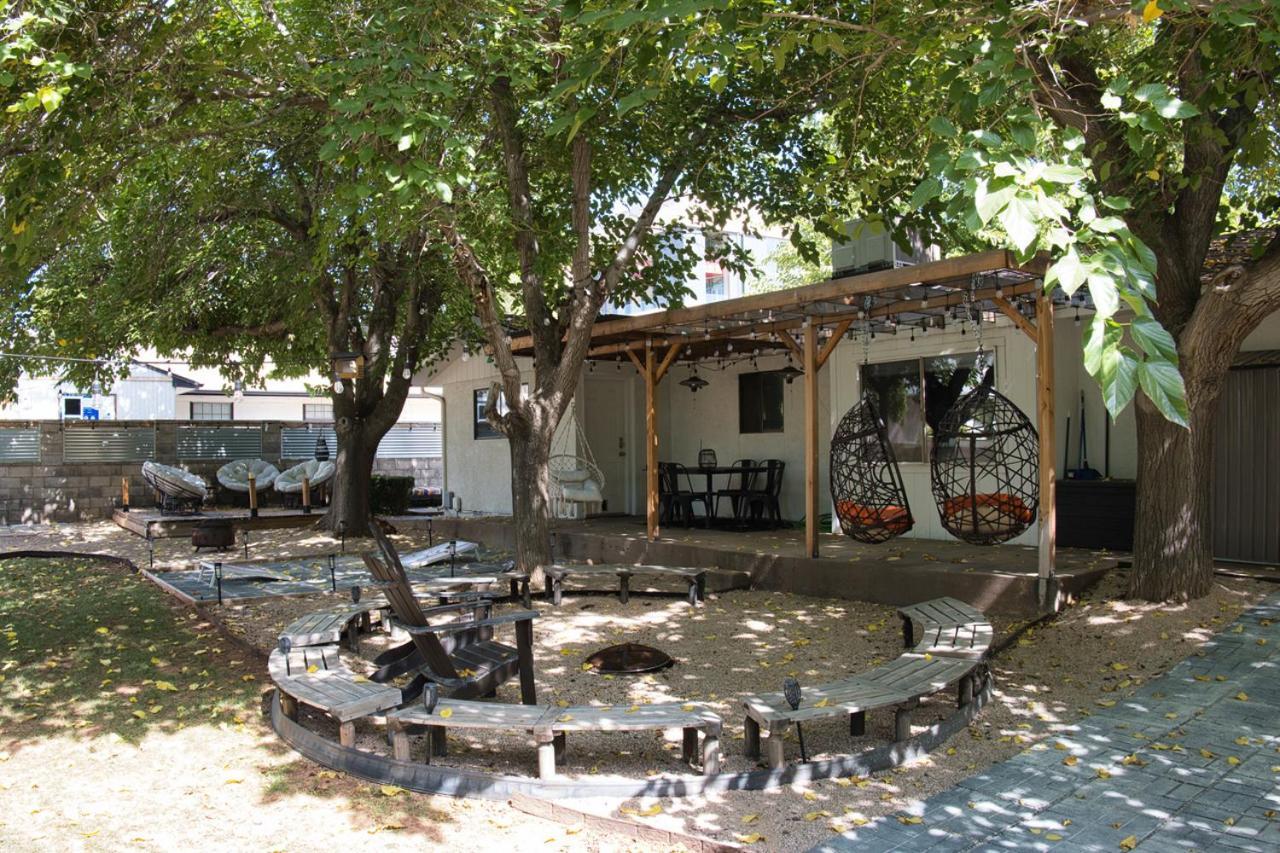 St George Family Getaway With Fire Pit, Ping Pong And Pet-Friendly Amenities סנט ג'ורג' מראה חיצוני תמונה