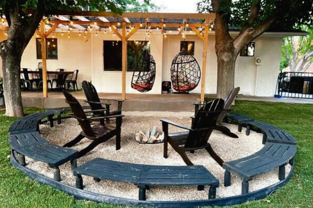 St George Family Getaway With Fire Pit, Ping Pong And Pet-Friendly Amenities סנט ג'ורג' מראה חיצוני תמונה